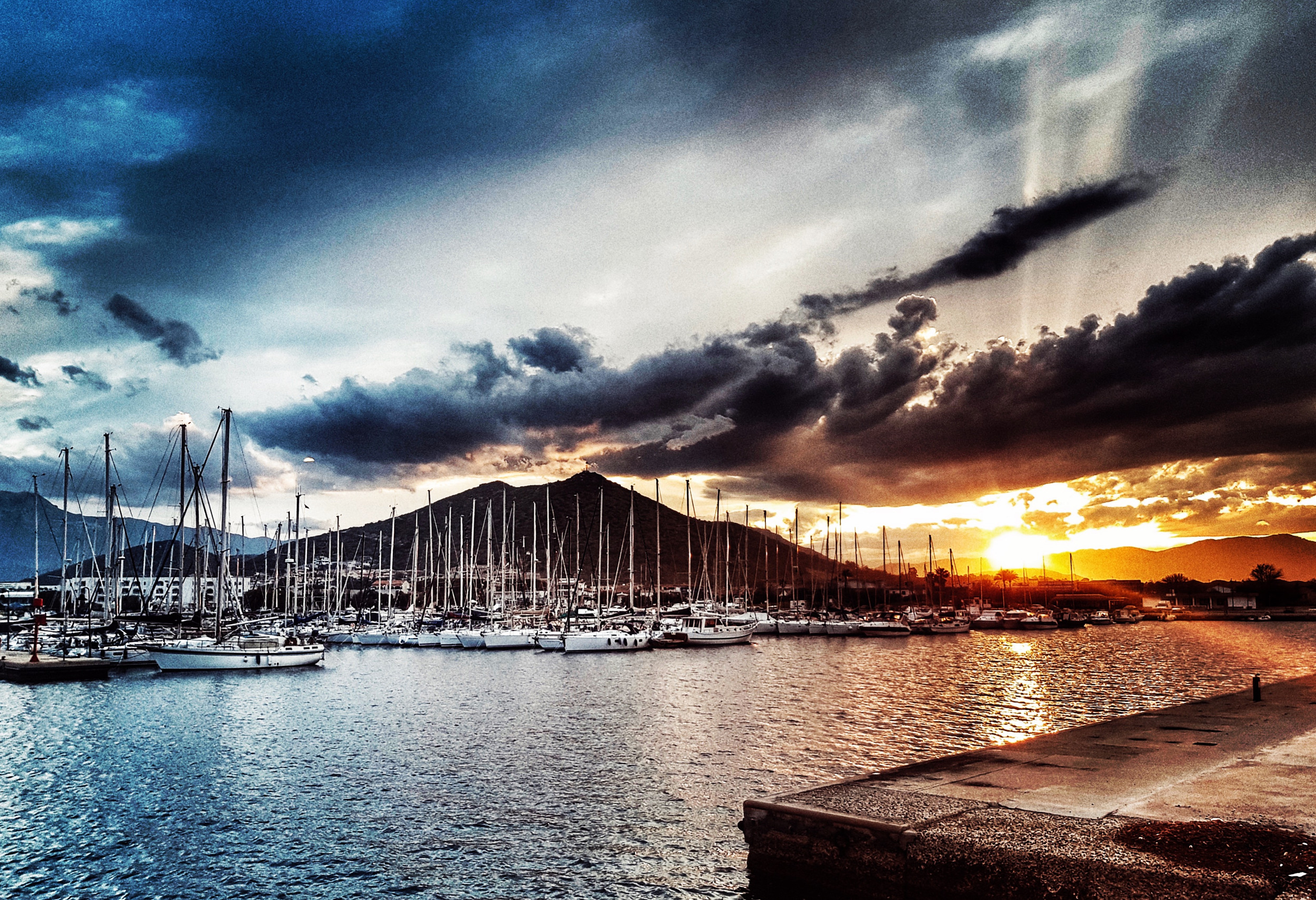 0fe028_7b8d078ff7534b32981b59a912fe7531~mv2_d_3897_2667_s_4_2